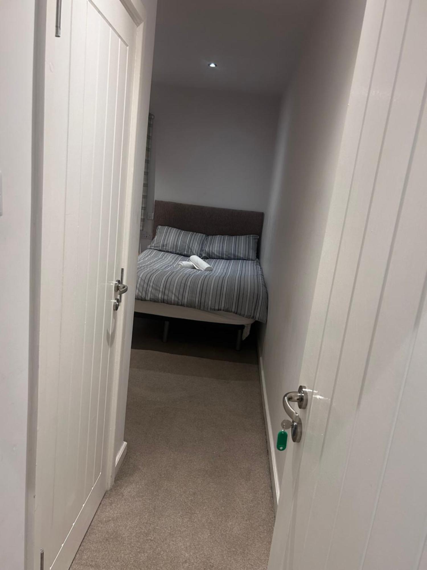 Seaford Guest House Xxx Stoke-on-Trent エクステリア 写真