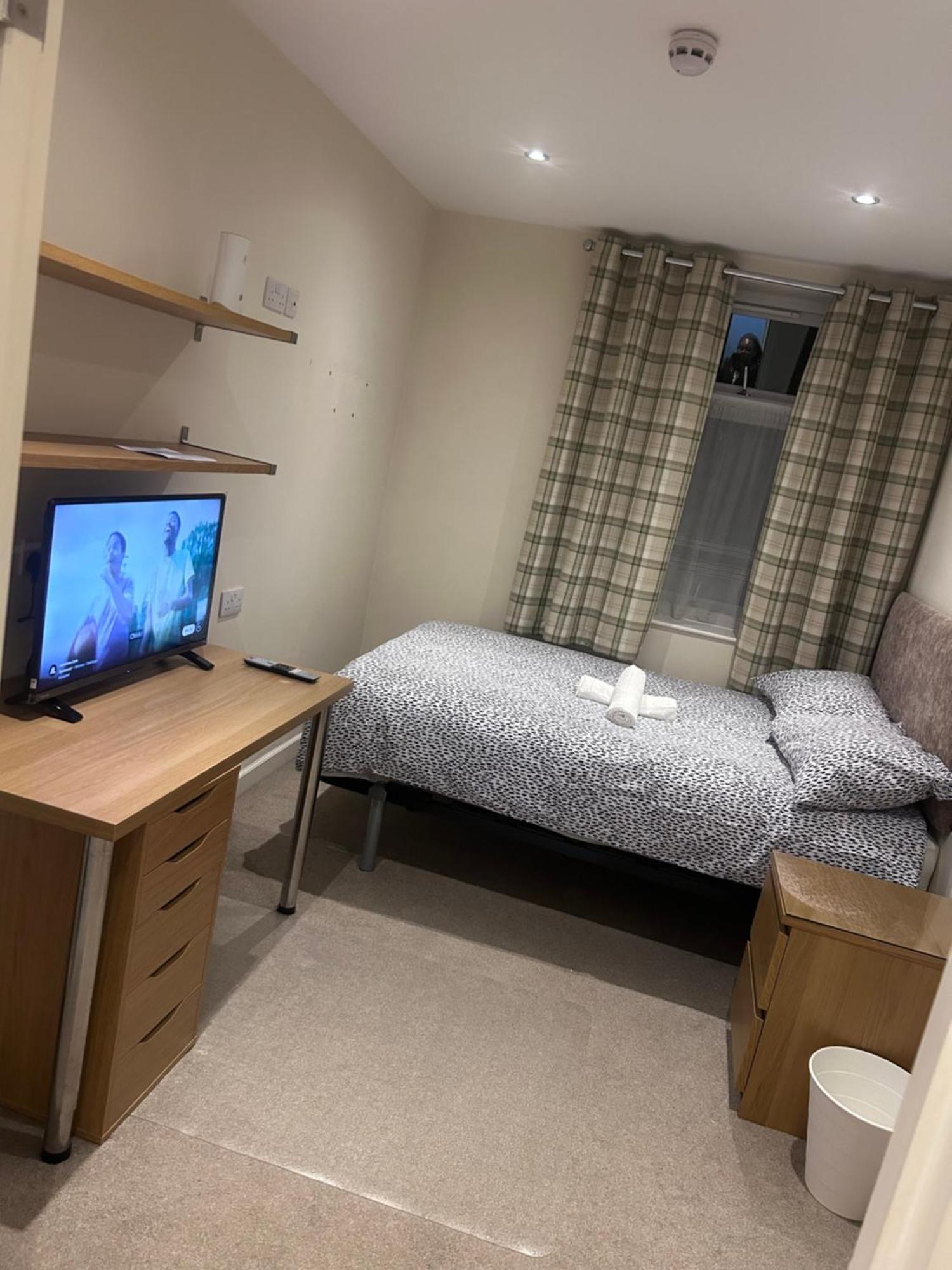 Seaford Guest House Xxx Stoke-on-Trent エクステリア 写真