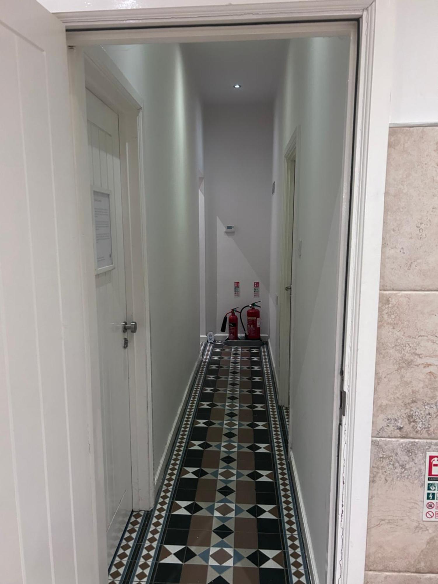 Seaford Guest House Xxx Stoke-on-Trent エクステリア 写真